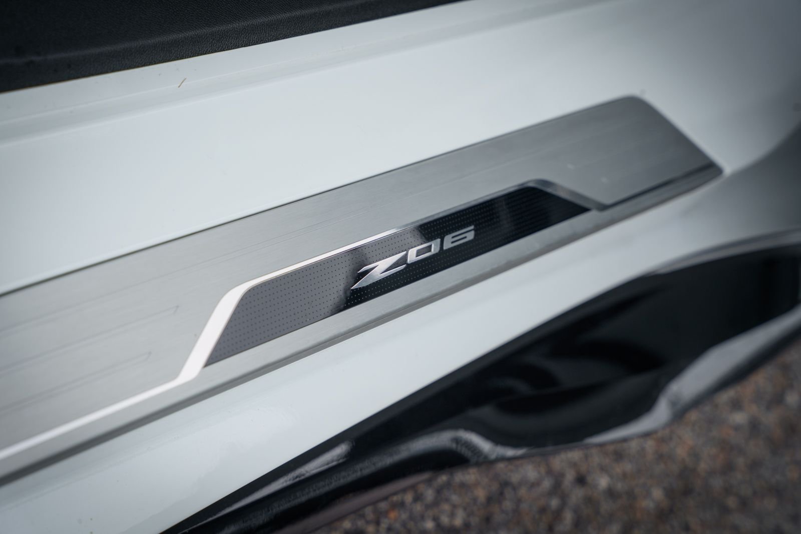 Used 2024 White Chevrolet Z06 image 23