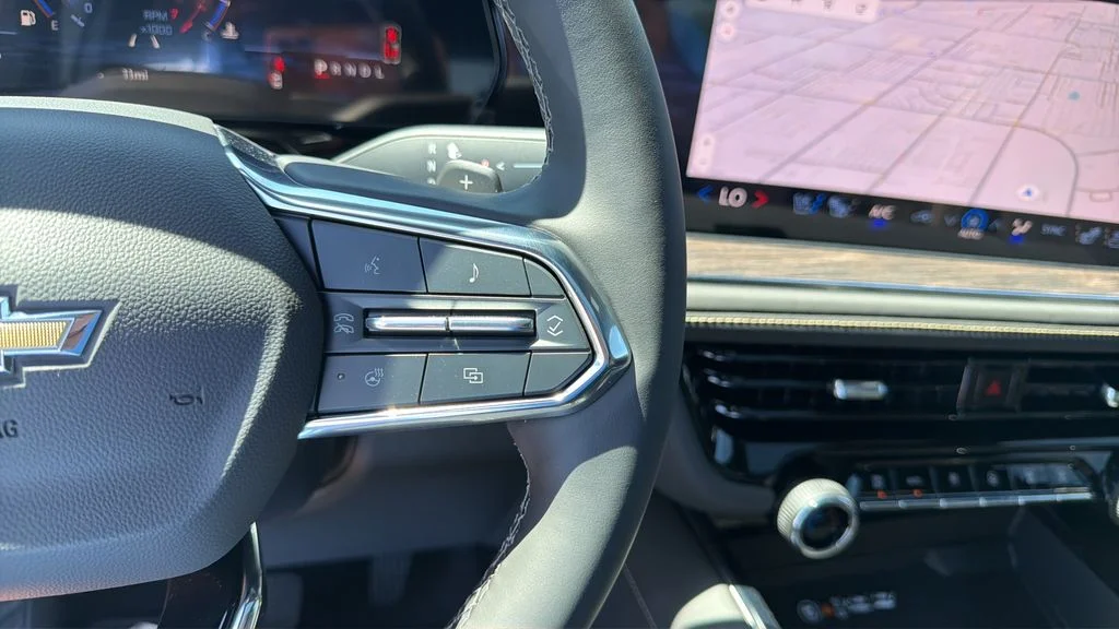 New 2026 White Chevrolet Premier image 20