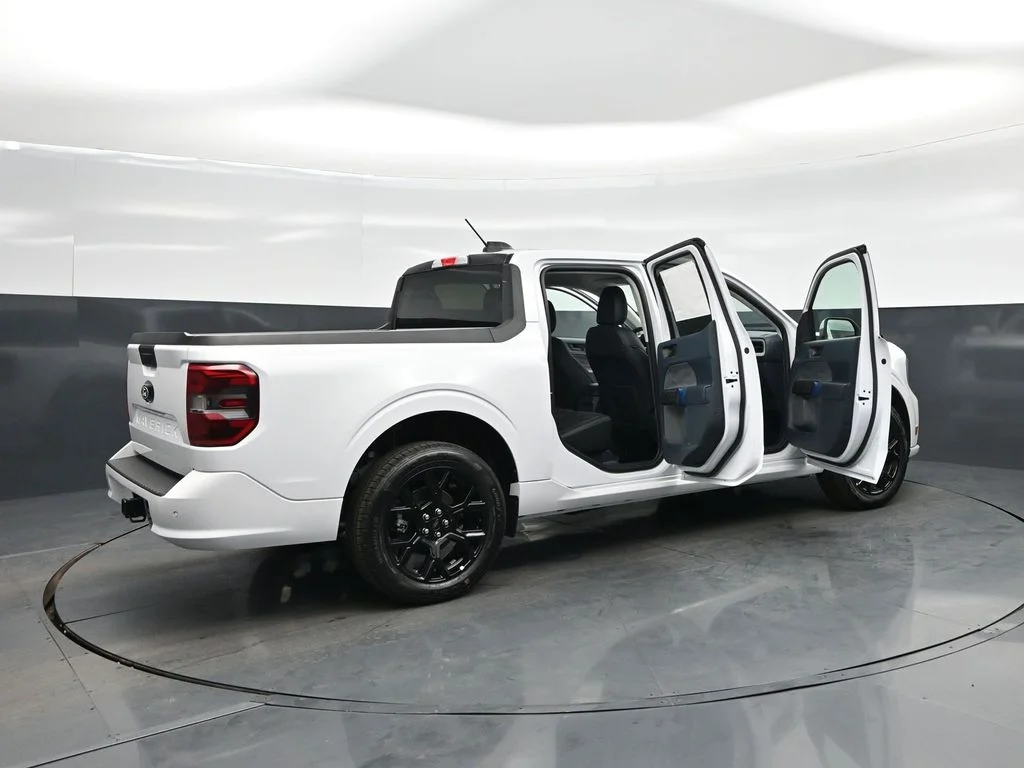 New 2025 Oxford White Ford Lobo Standard image 5