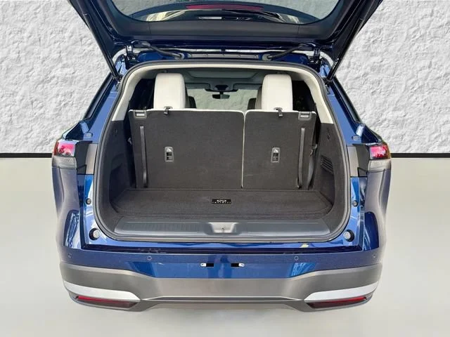 Used 2026 Grand Blue INFINITI LUXE image 12