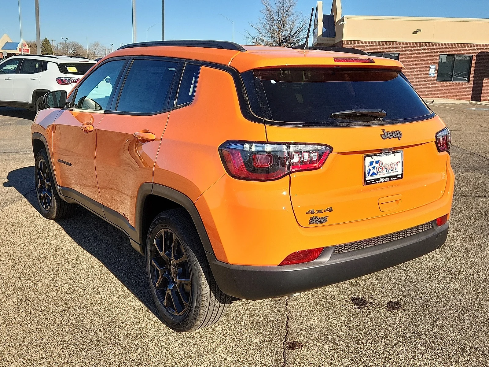 New 2026 Orange Jeep LATITUDE ALTITUDE 4X4 image 3