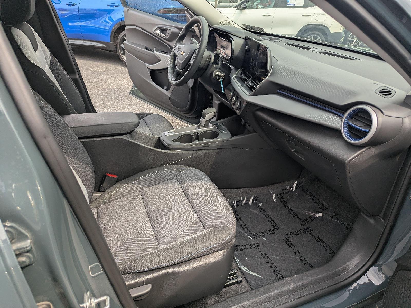 Used 2025 Cypress Gray Chevrolet LS image 30