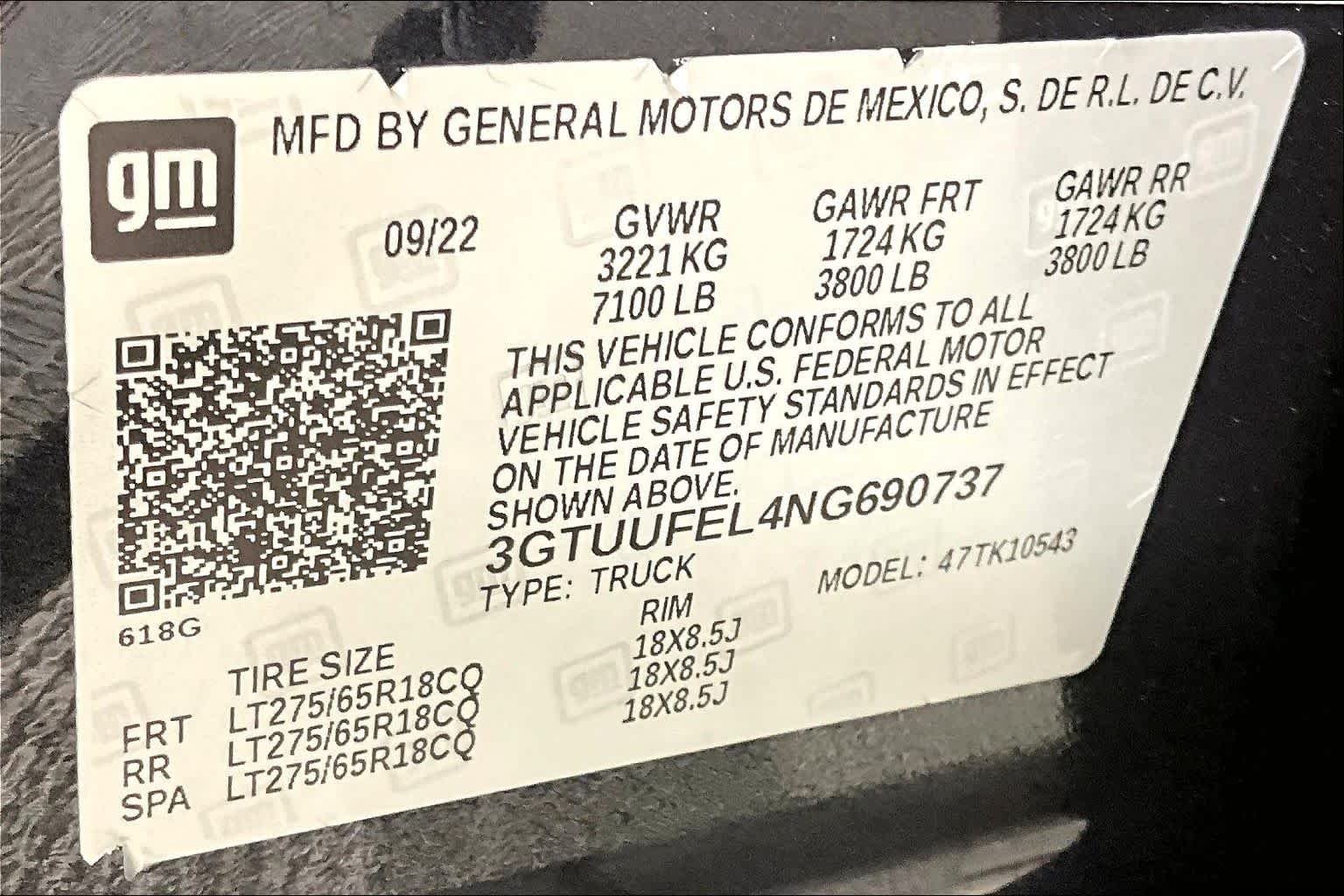 Used 2022 Titanium Rush Metallic GMC AT4X image 35