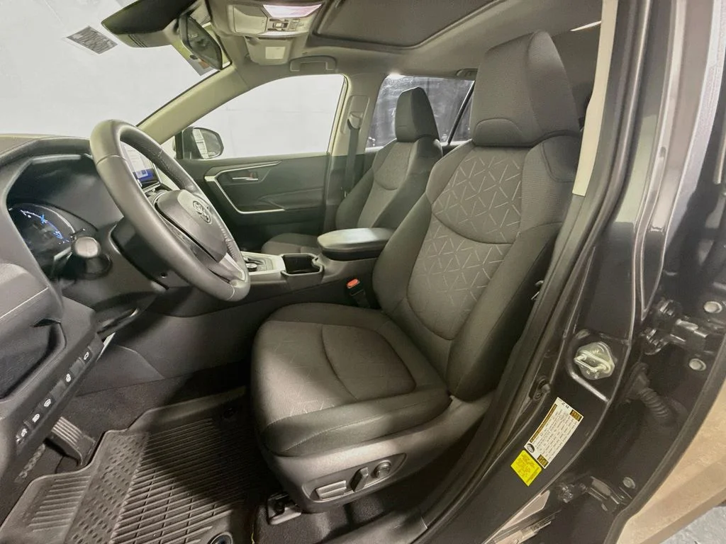 Used 2024 Magnetic Gray Metallic Toyota Hybrid XLE image 20