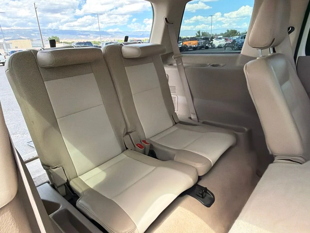 Used 2010  Ford Eddie Bauer image 20