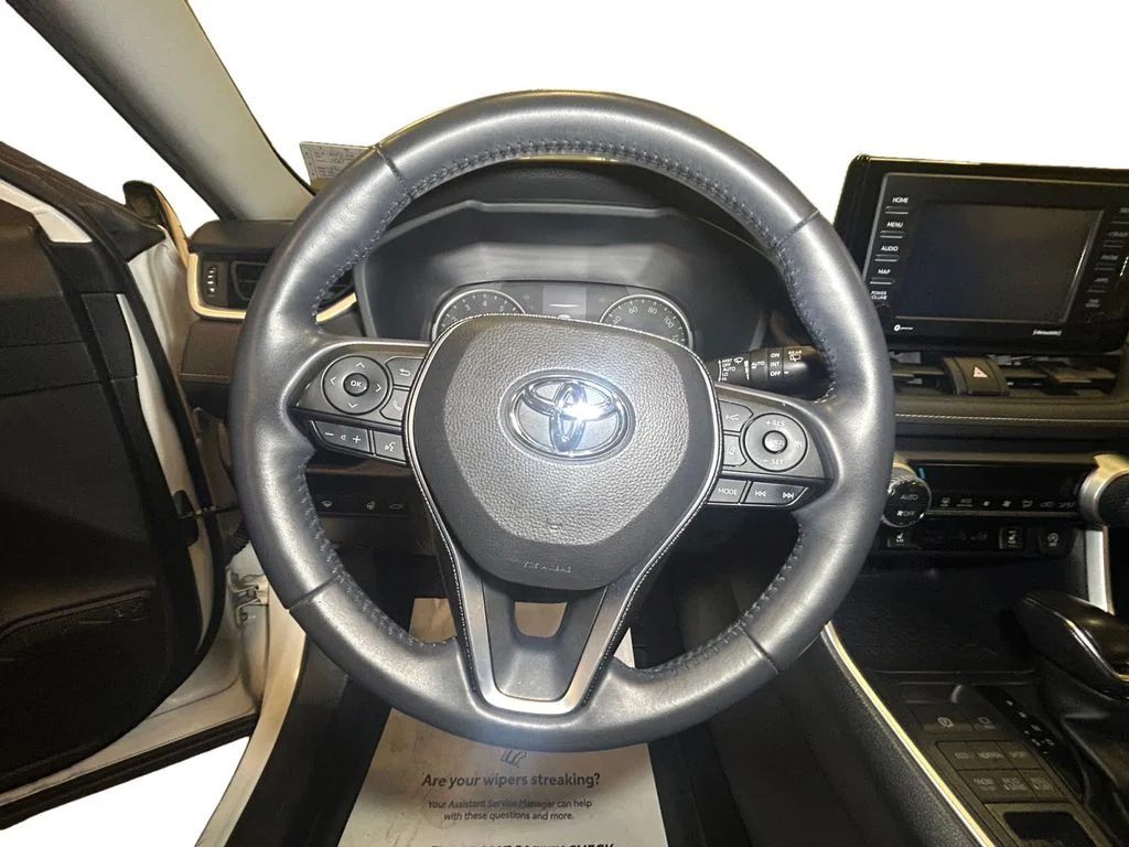 Used 2020 Super White Toyota XLE image 13