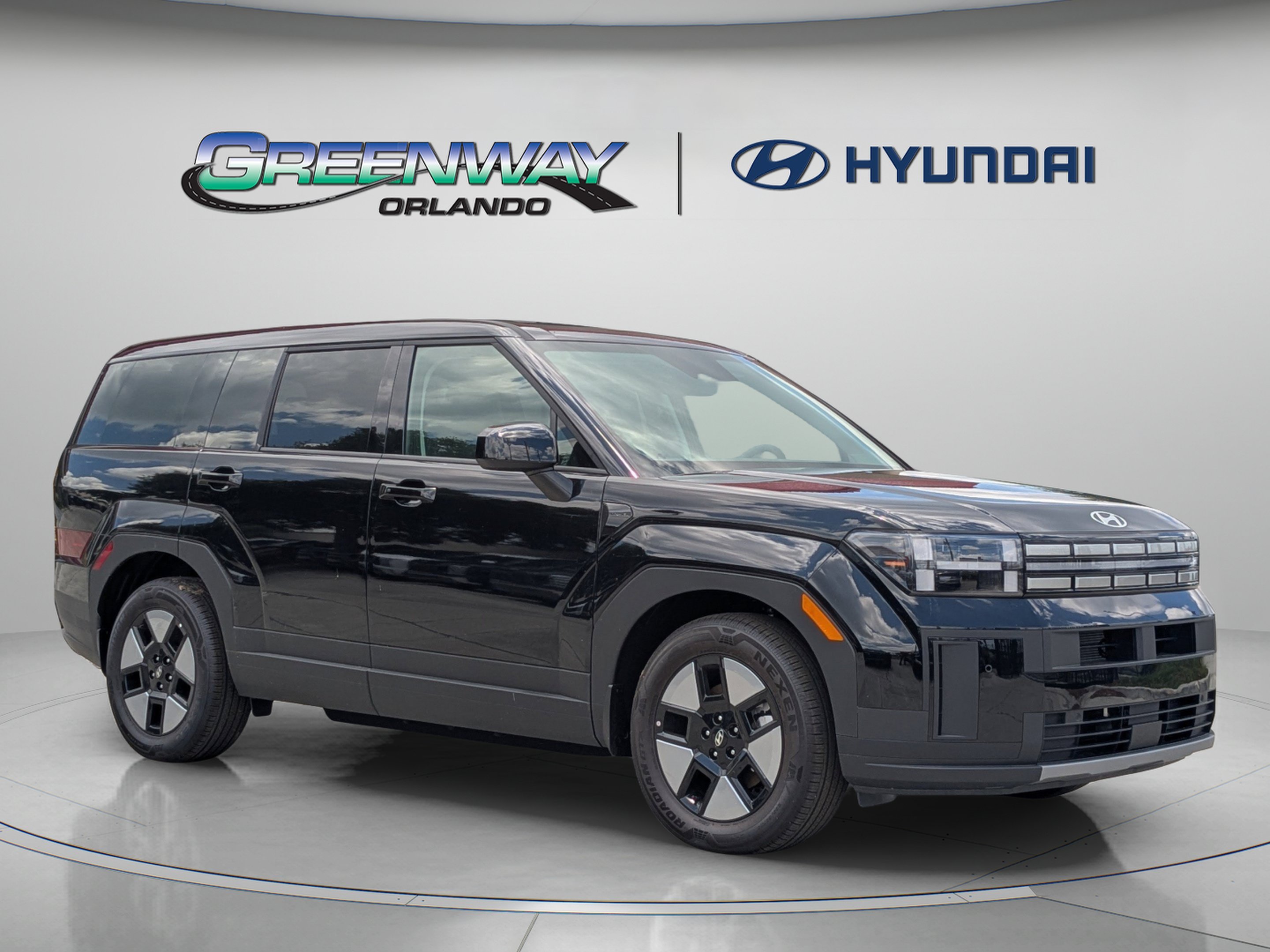 New 2026 Phantom Black Hyundai SE image 2