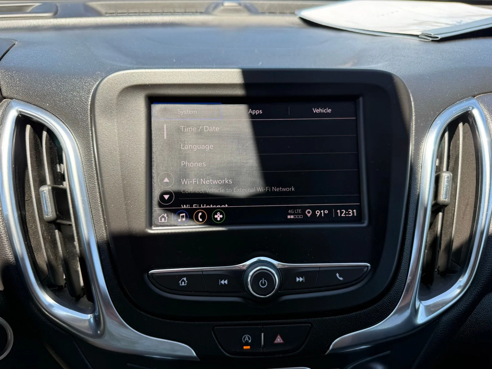 2024 Chevrolet Equinox LT - Photo 22