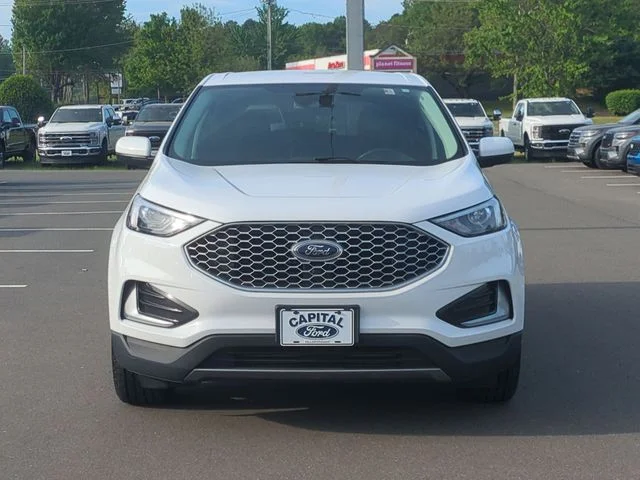 Used 2024 White Ford SEL image 16