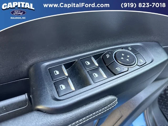 Used 2025 Blue Ford Lariat image 21