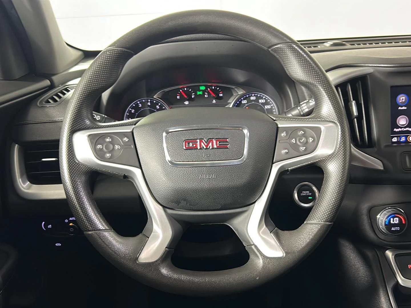 Used 2023 Summit White GMC SLE image 26