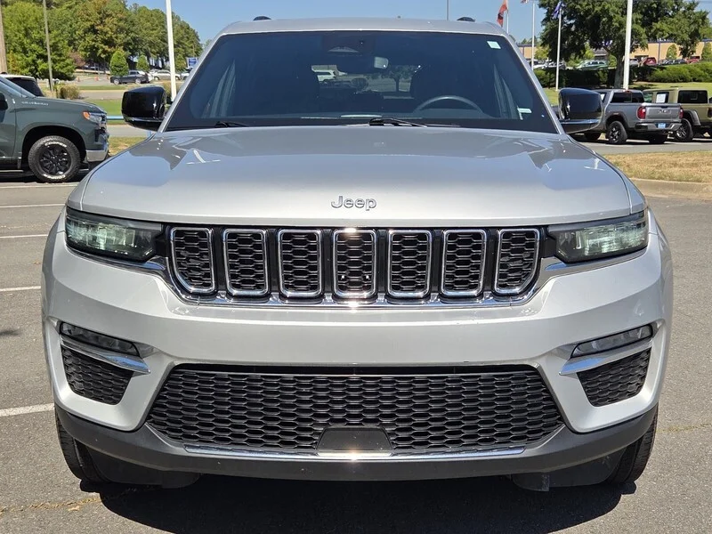 Used 2024 Silver JEEP 4XE image 5