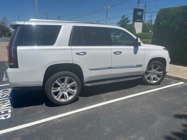 Used 2020 White Cadillac Luxury image 3