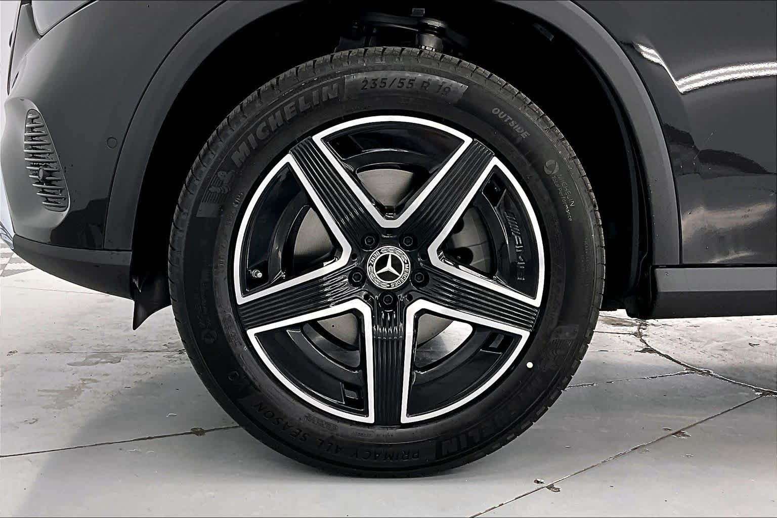 New 2026 Obsidian Black Metallic Mercedes-Benz GLC 300 image 8