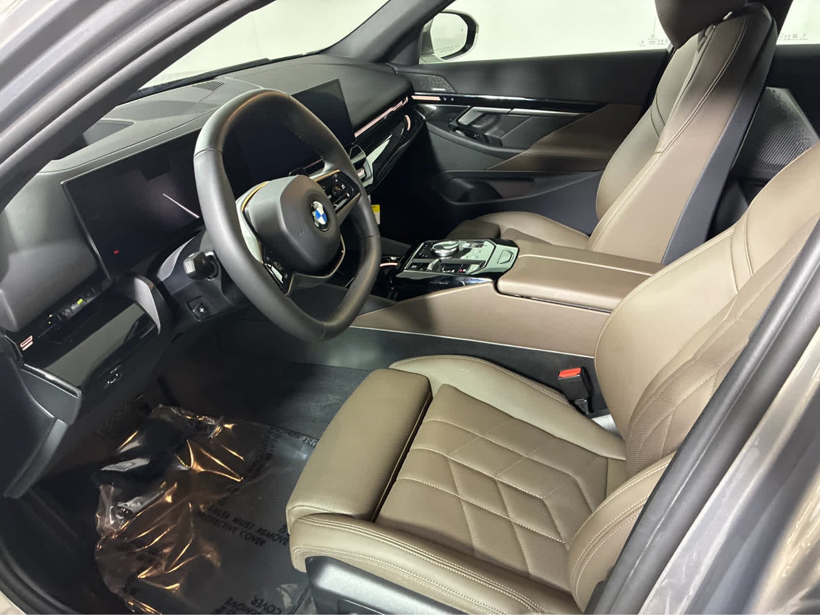 Used 2026 Oxide Grey Metallic BMW 530i xDrive image 6