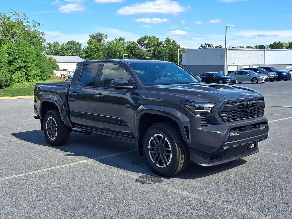 2026 Toyota Tacoma TRD Sport - Photo 4