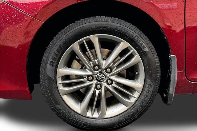 Certified Used 2017 RUBY FLARE PEARL Toyota  image 11