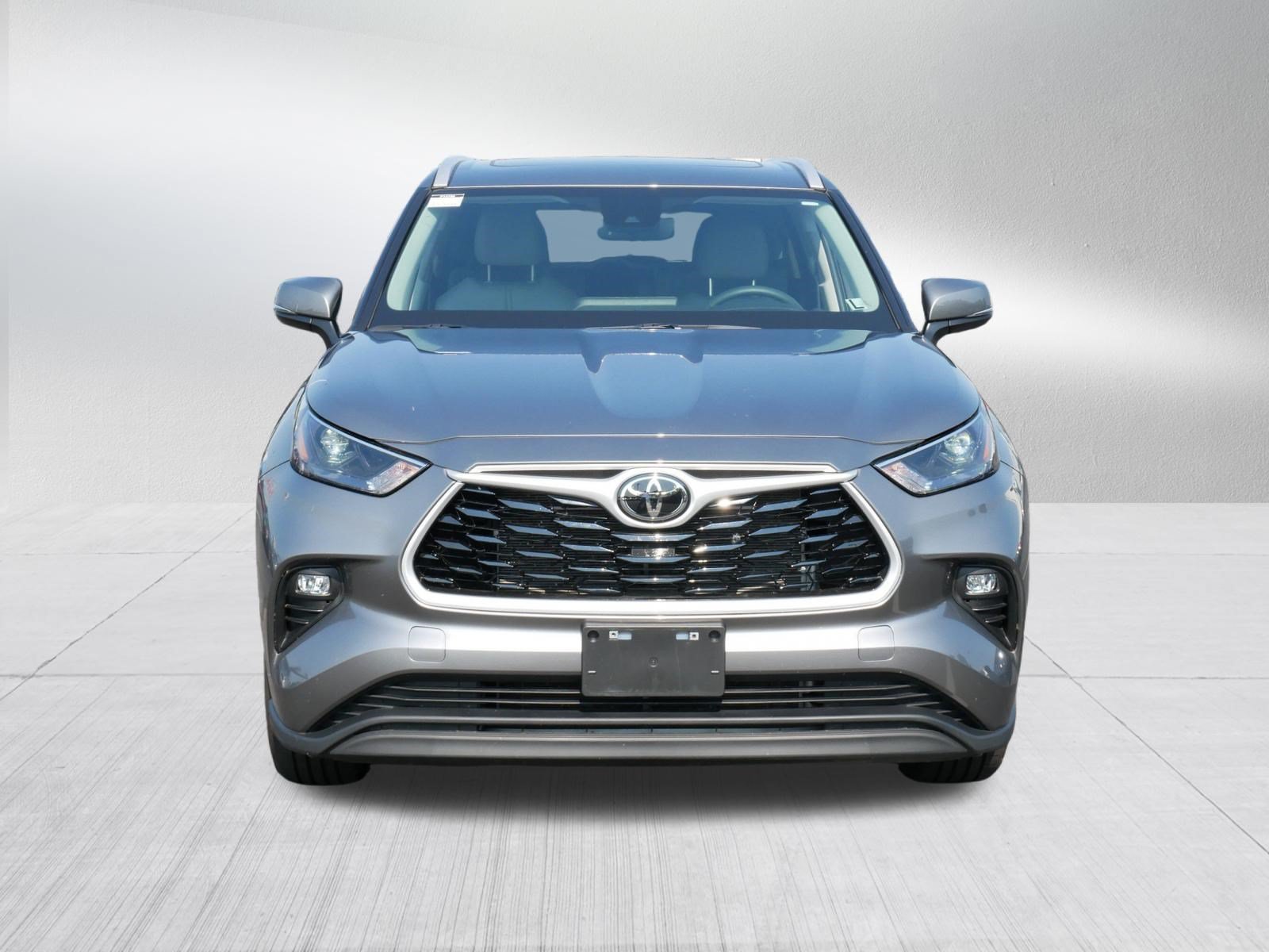 Certified 2026 Toyota Highlander XLE with VIN 5TDKDRBH7TS607440 for sale in Brooklyn Center, Minnesota