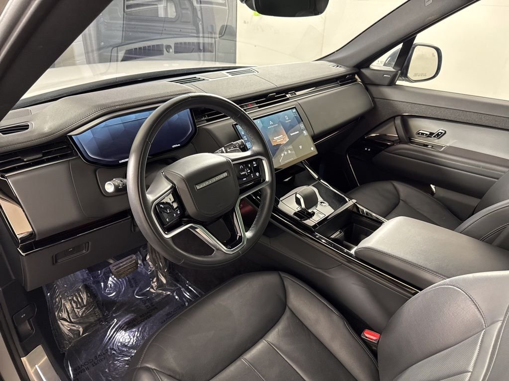 Used 2025 Borasco Grey Metallic Land Rover SE image 13