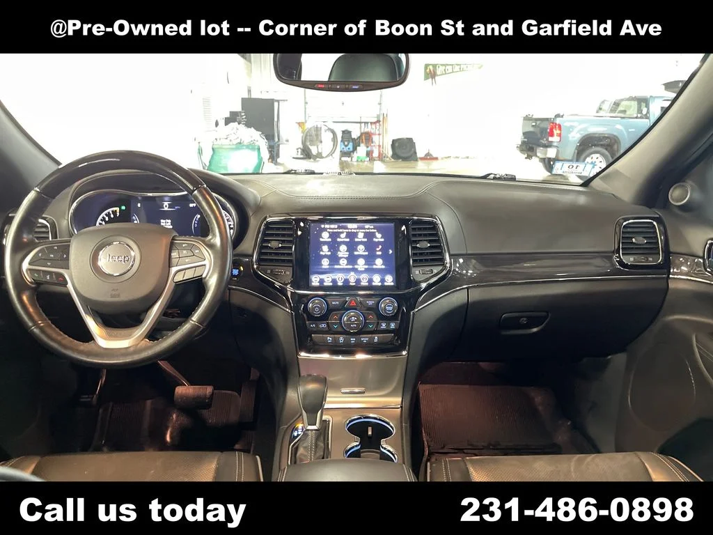 Used 2020 Blue Jeep Overland image 18