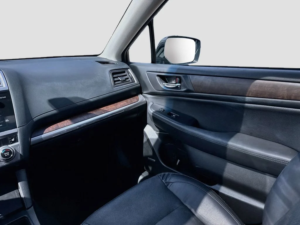 Used 2017 Gray Subaru 2.5i image 30
