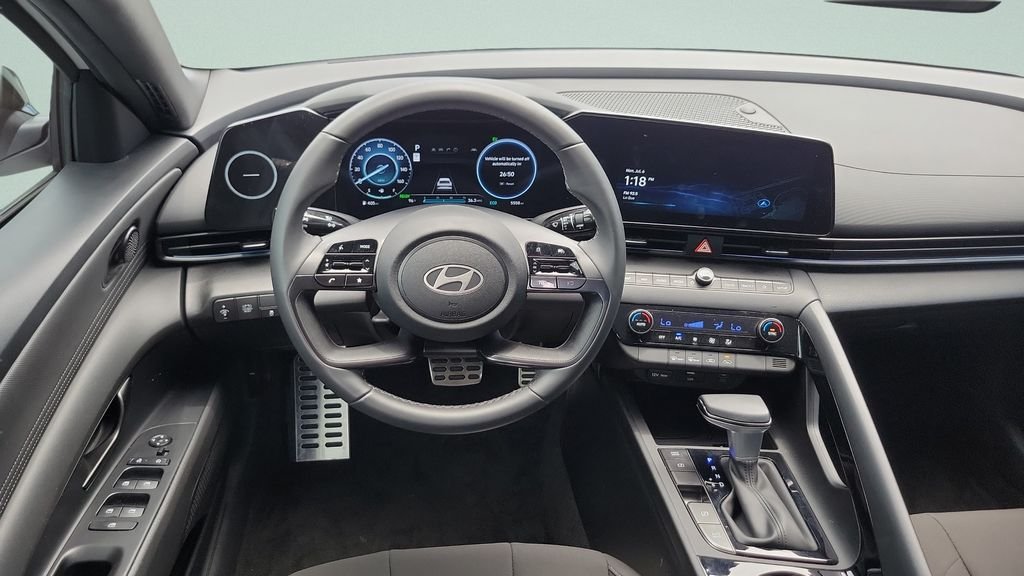 2025 Hyundai Elantra Blue - Photo 12