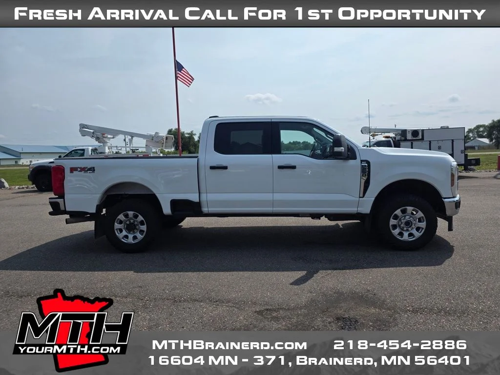 Used 2024 White Ford XLT image 1