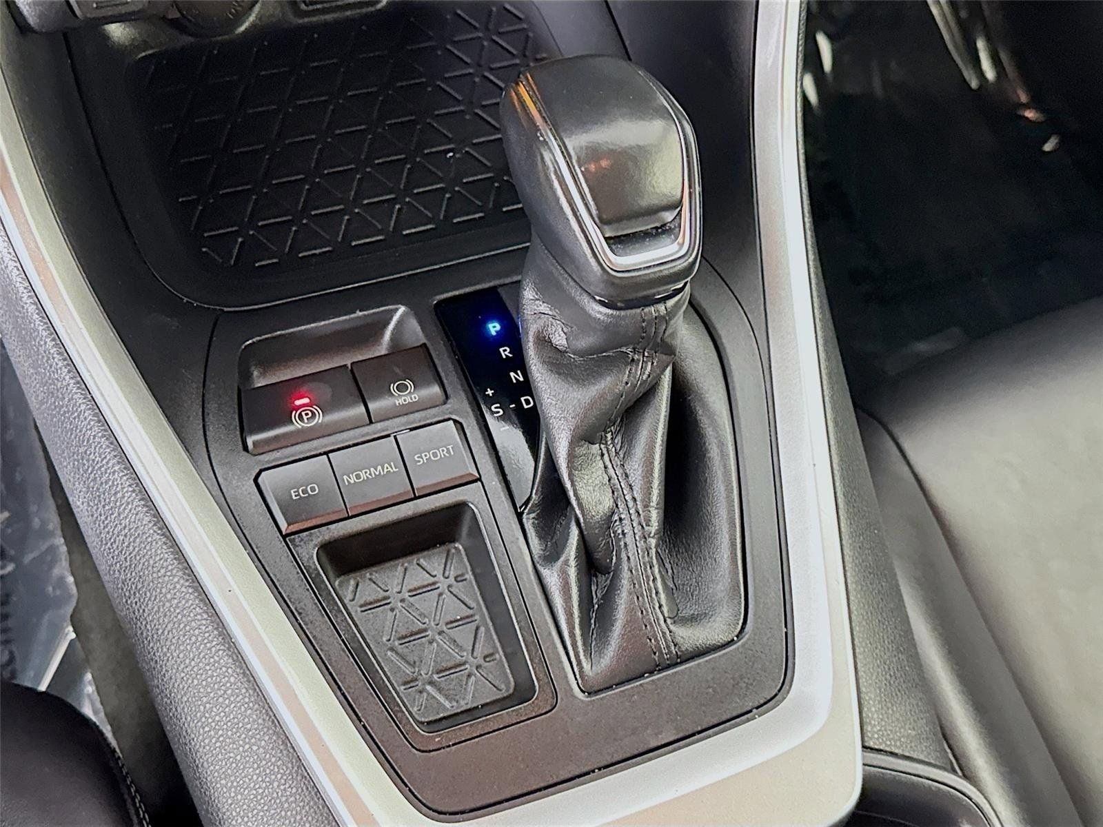 Used 2019 Magnetic Gray Metallic Toyota XLE Premium image 18