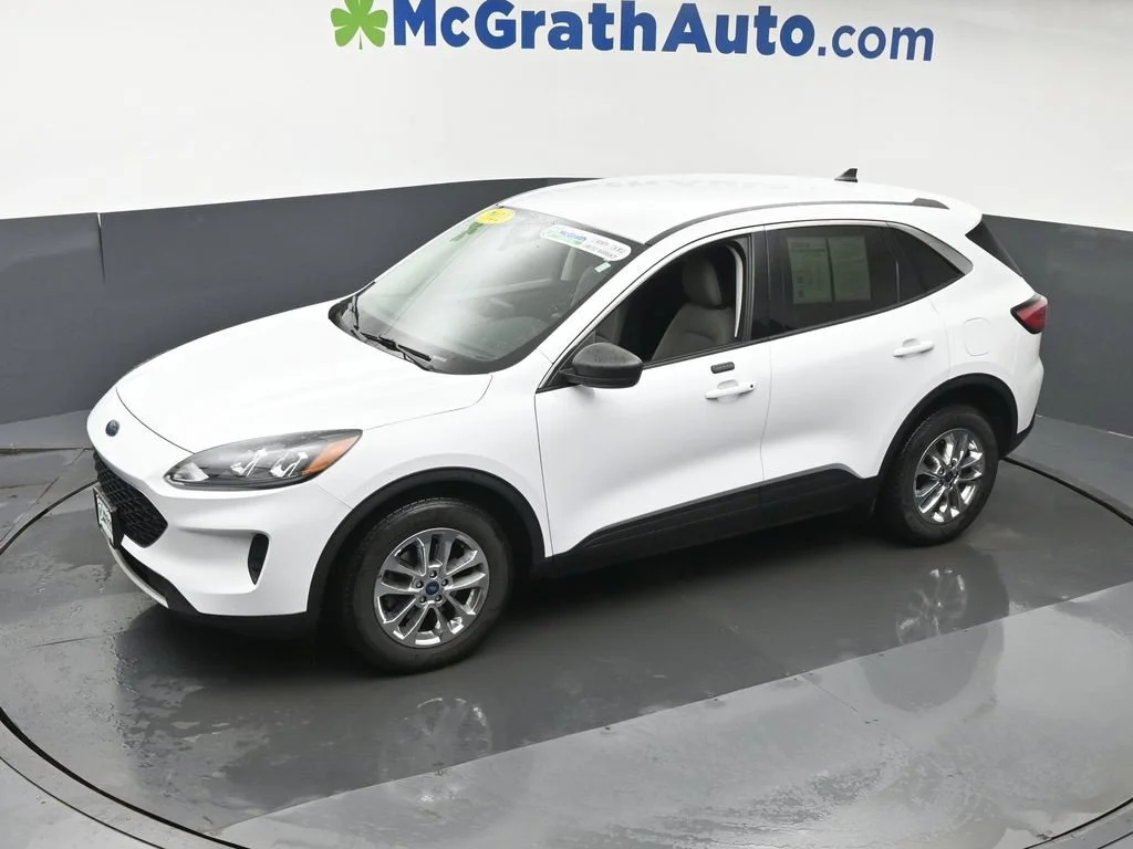 Certified Used 2022 White Ford SE image 22