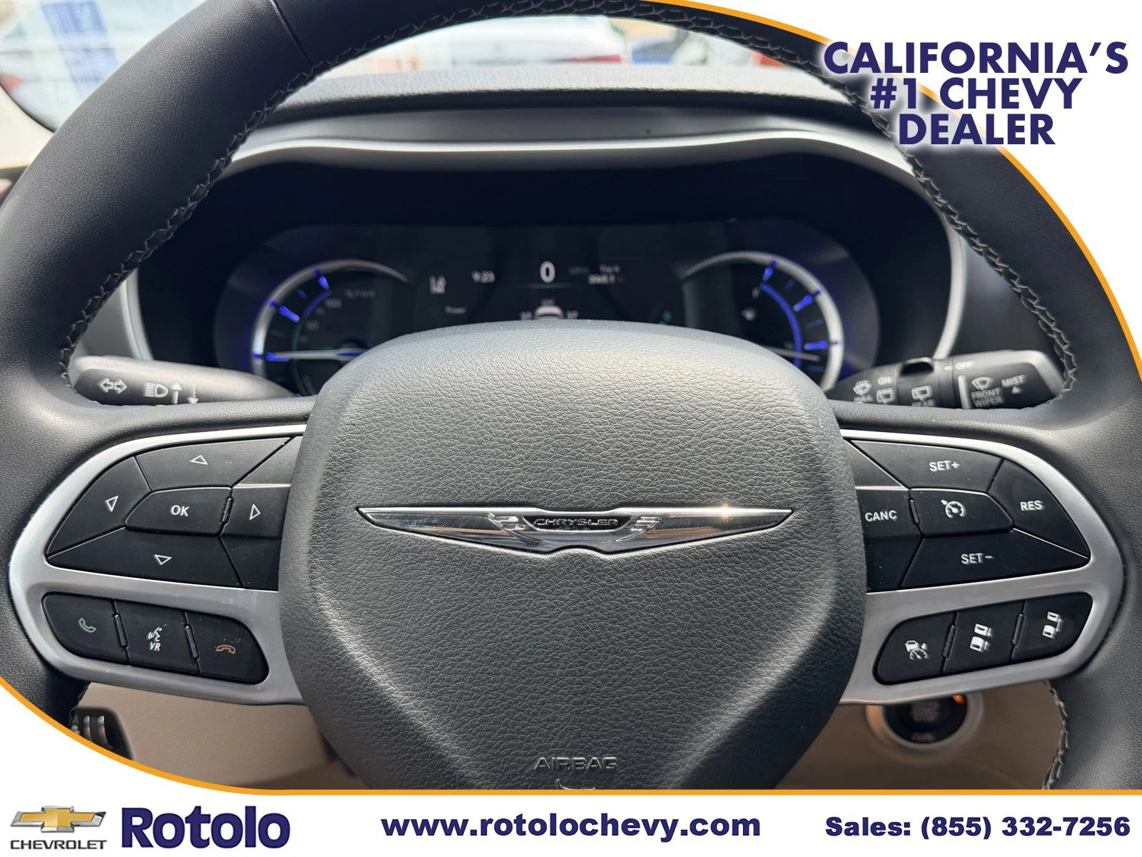 Used 2023 Silver Mist Clearcoat Chrysler Hybrid Touring L image 31