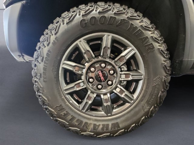 New 2026 Onyx Black GMC AT4X image 14