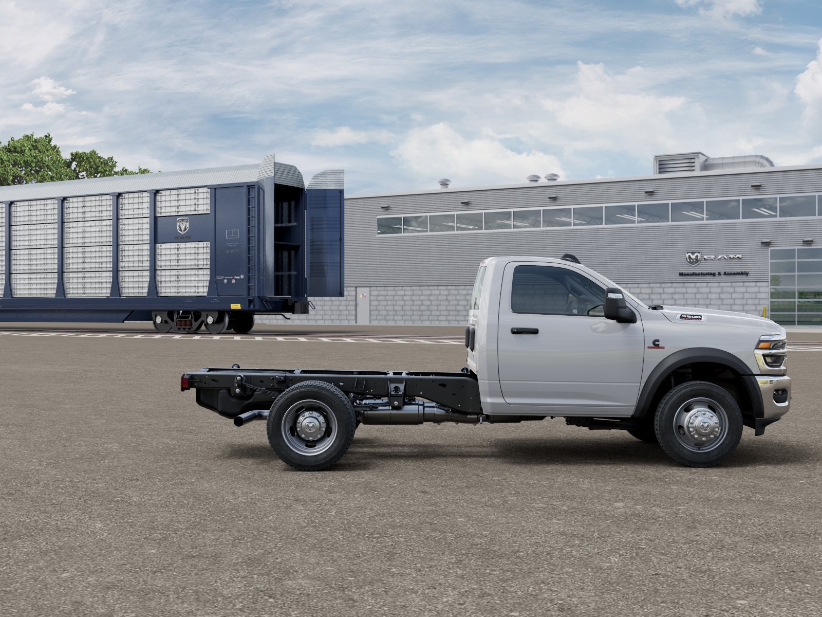 New 2026 Bright White Clear-Coat Exterior Paint RAM TRADESMAN image 12