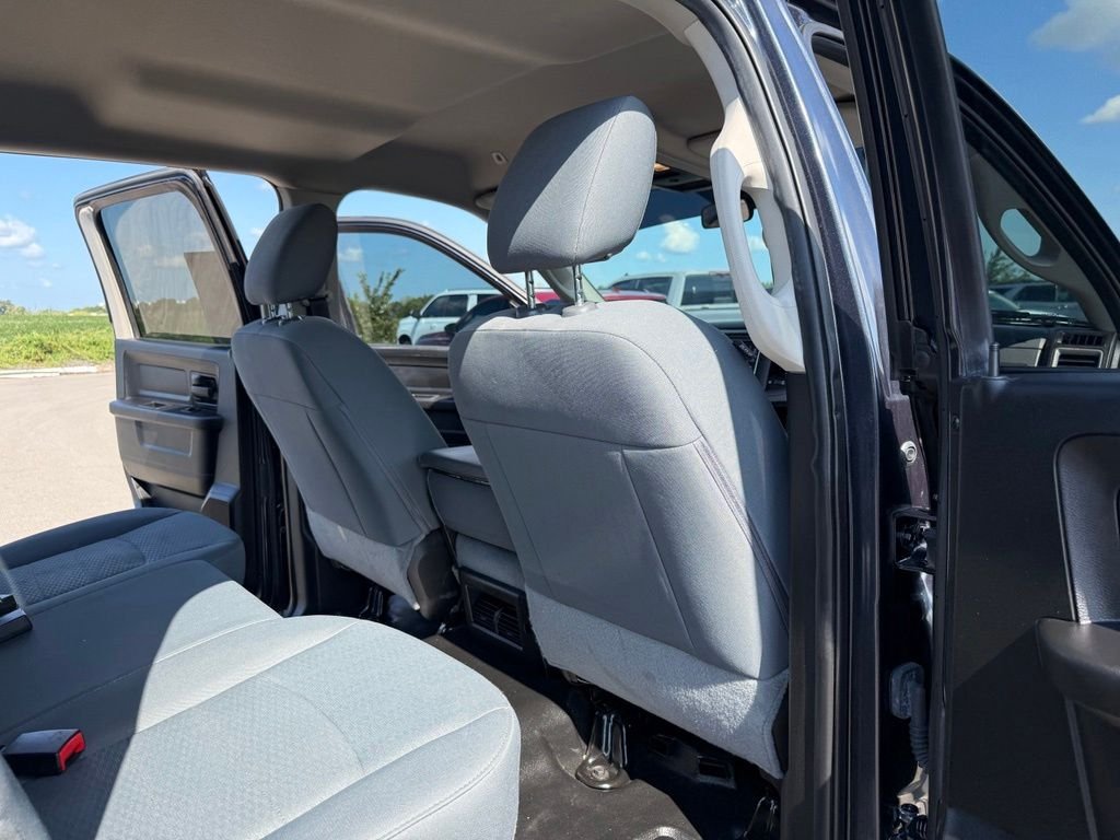Used 2019 Gray Ram Tradesman image 19