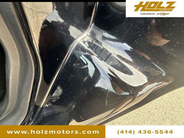 Used 2001 Black Chevrolet 2dr Convertible image 31