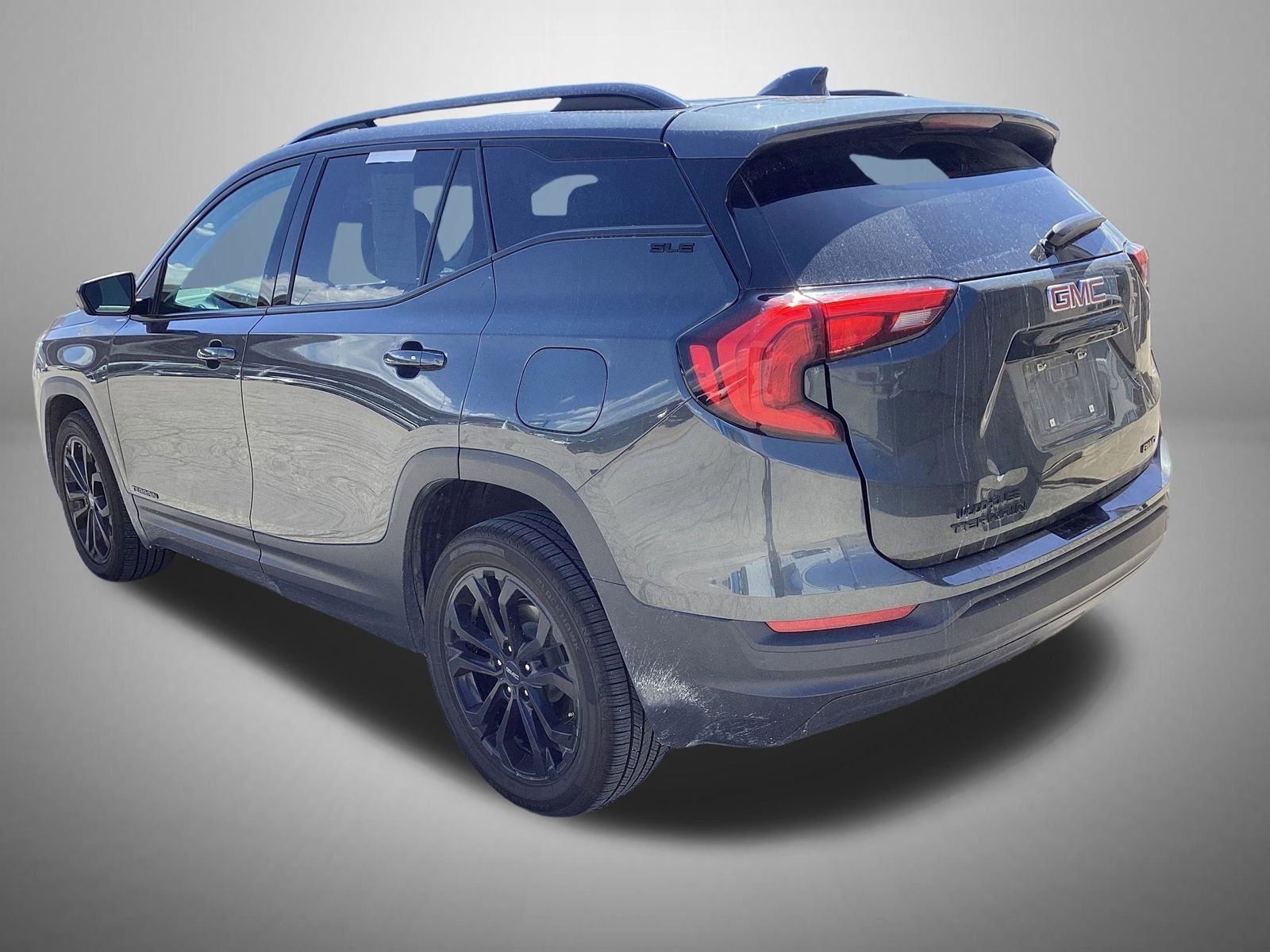 Used 2020 Gray GMC SLE image 3