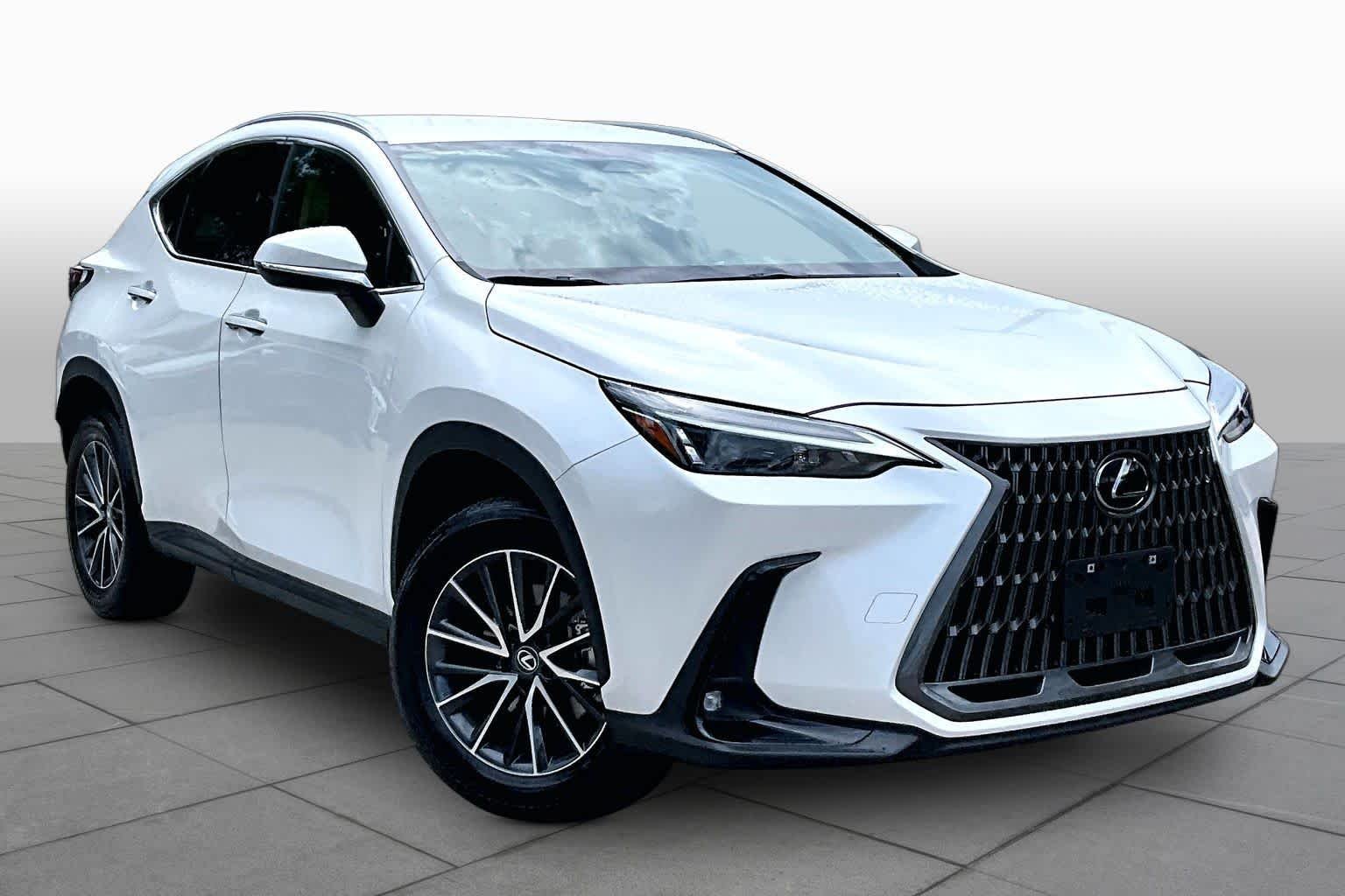 Used 2024 Eminent White Pearl Lexus  image 3