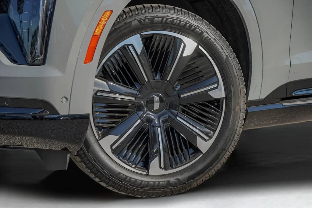 2026 Cadillac Escalade IQL Sport - Photo 2