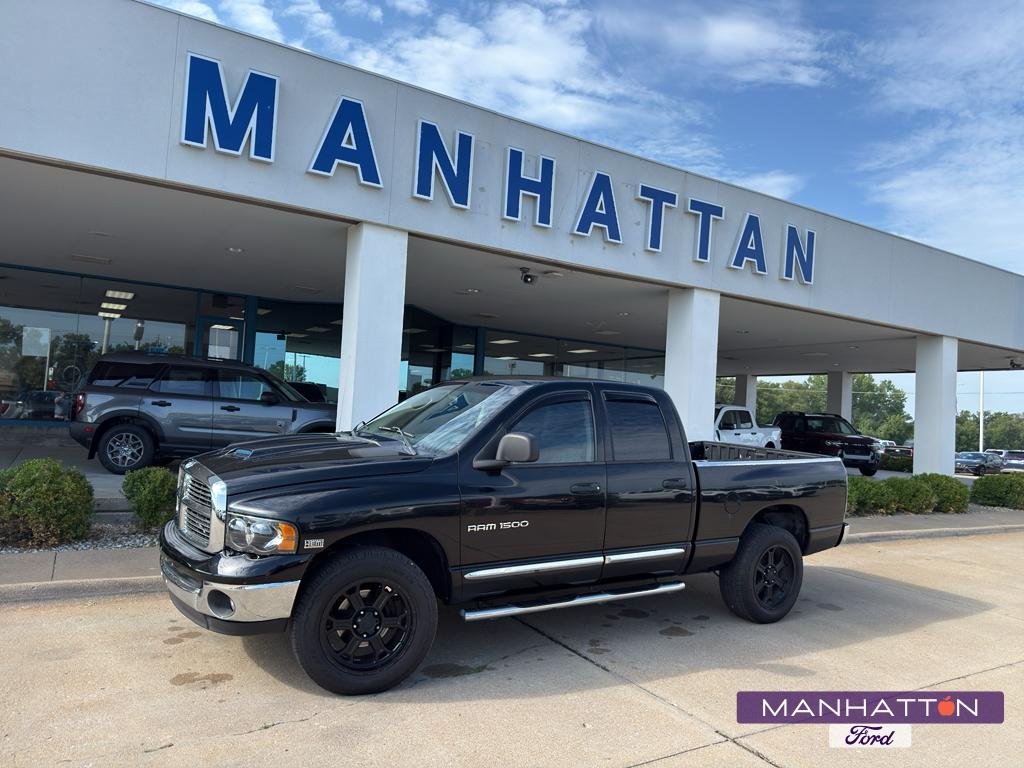 Used 2004 Black Clearcoat Dodge SLT image 1