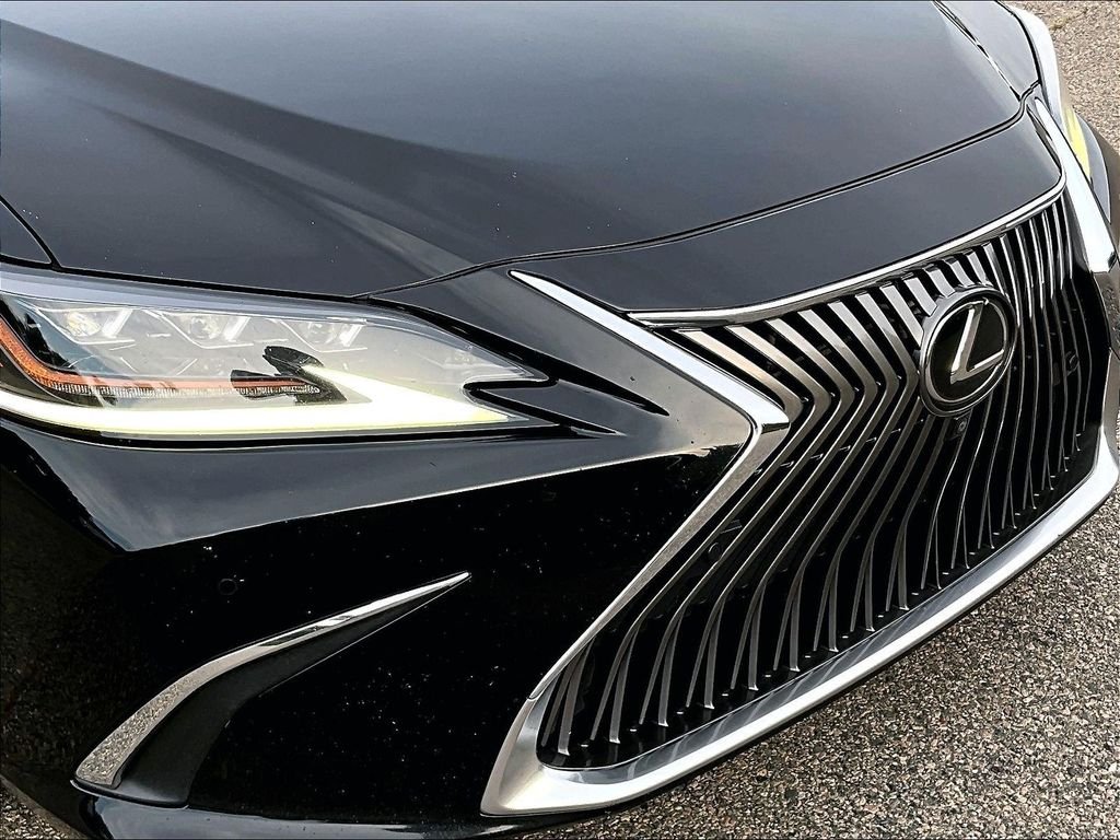Used 2019 Black Lexus 350 Ultra Luxury image 8