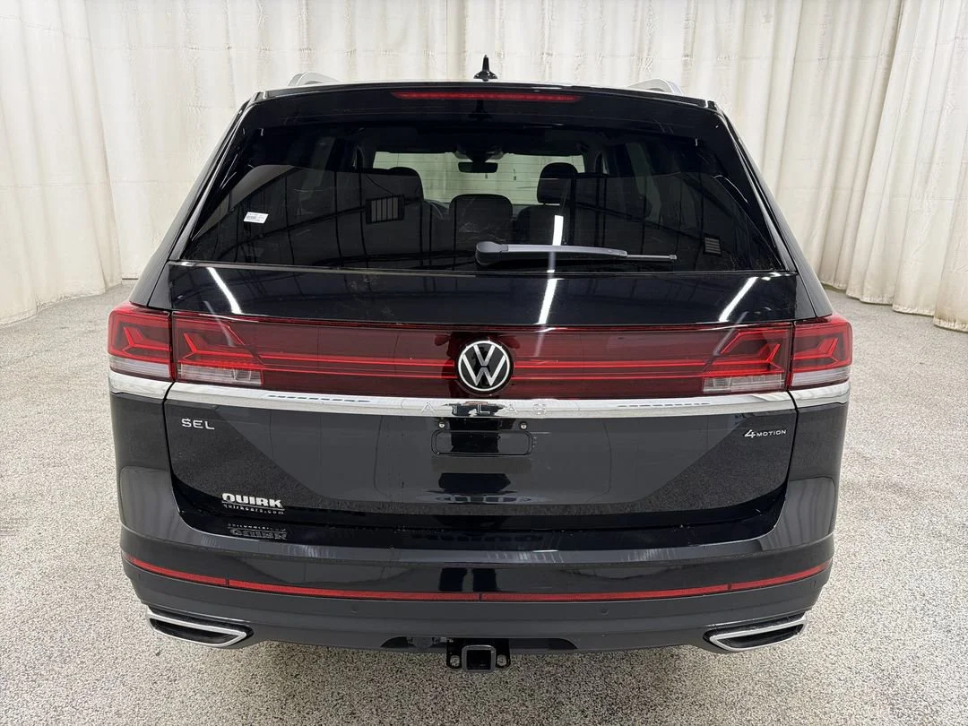 New 2026 Deep Black Pearl Volkswagen 2.0T SEL image 7