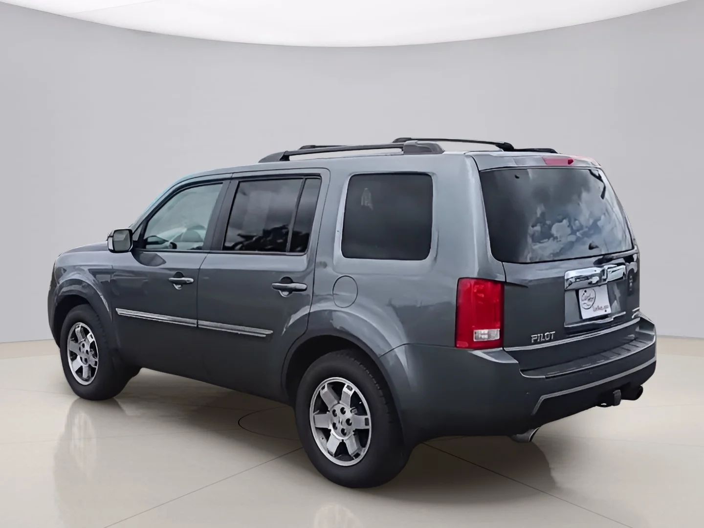 Used 2010 Gray Honda EX-L 4WD image 5