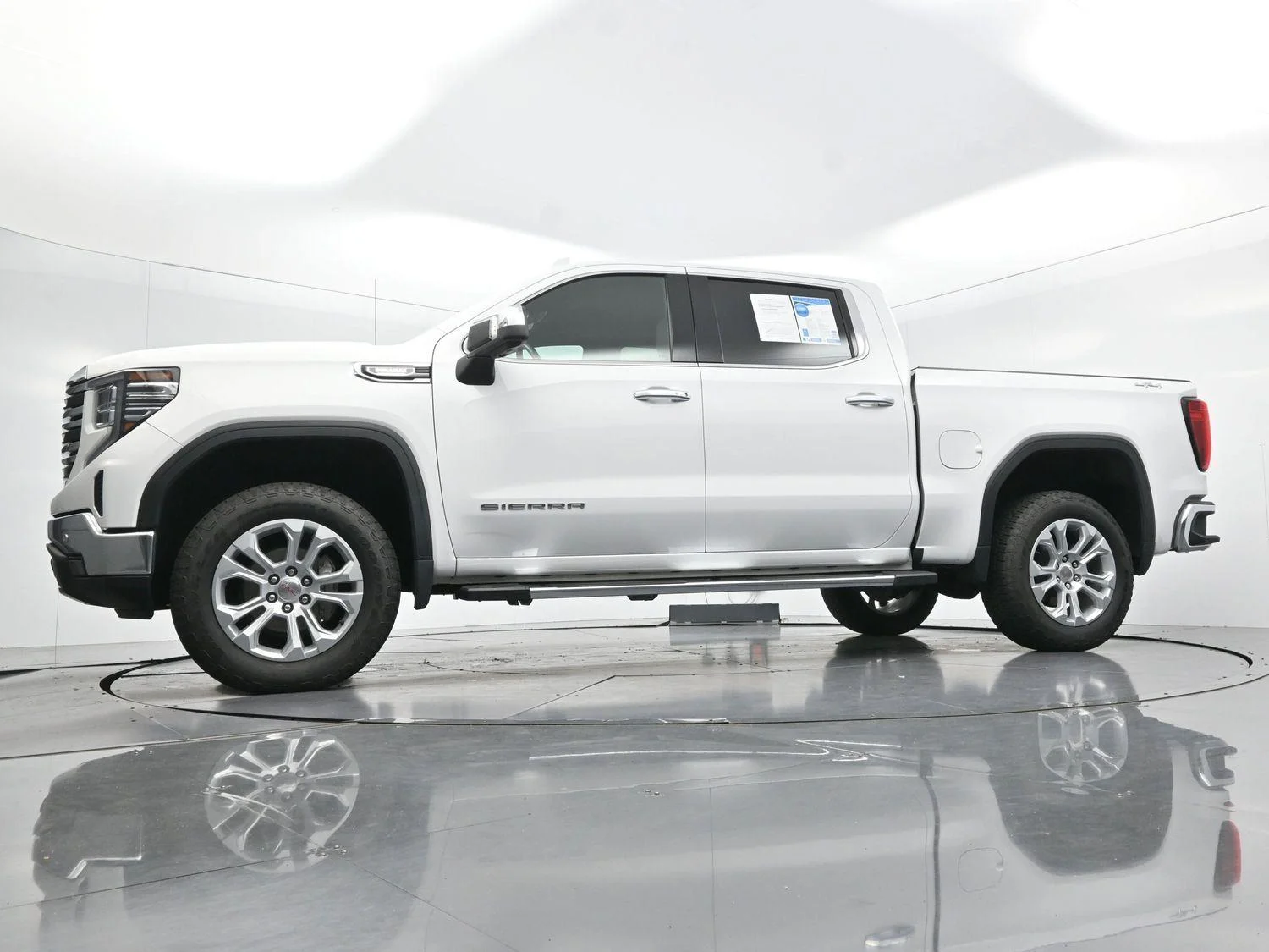 Used 2023 Summit White GMC SLT image 50