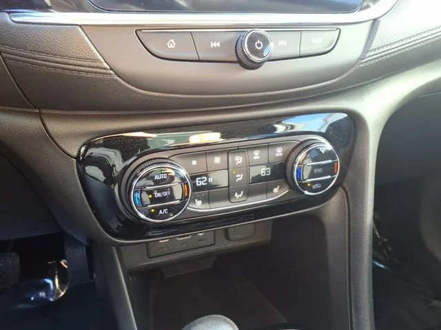Used 2023 Cinnabar Metallic Buick Select image 21