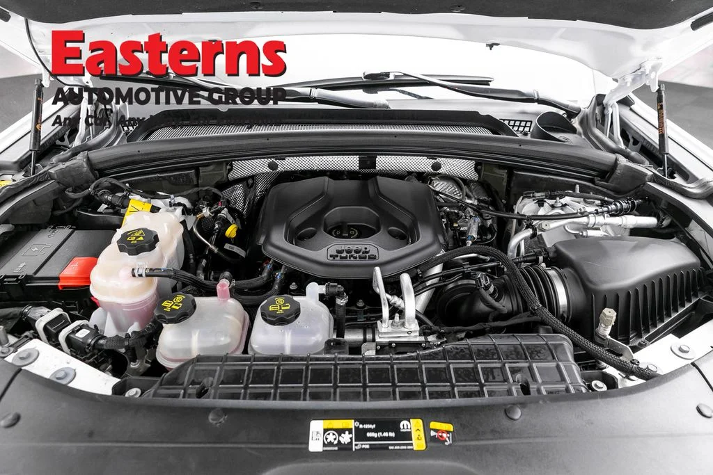 Used 2025 Silver Mitsubishi 2.0 SE image 55