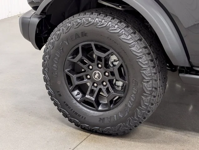 New 2026 Shadow Black Ford Badlands image 31