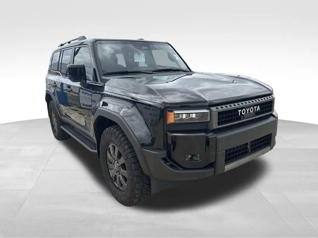 Used 2025 Black Toyota Base image 5