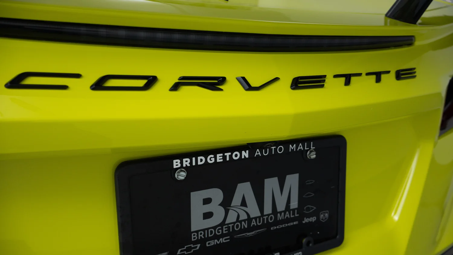 Used 2022 Yellow Chevrolet Stingray image 32