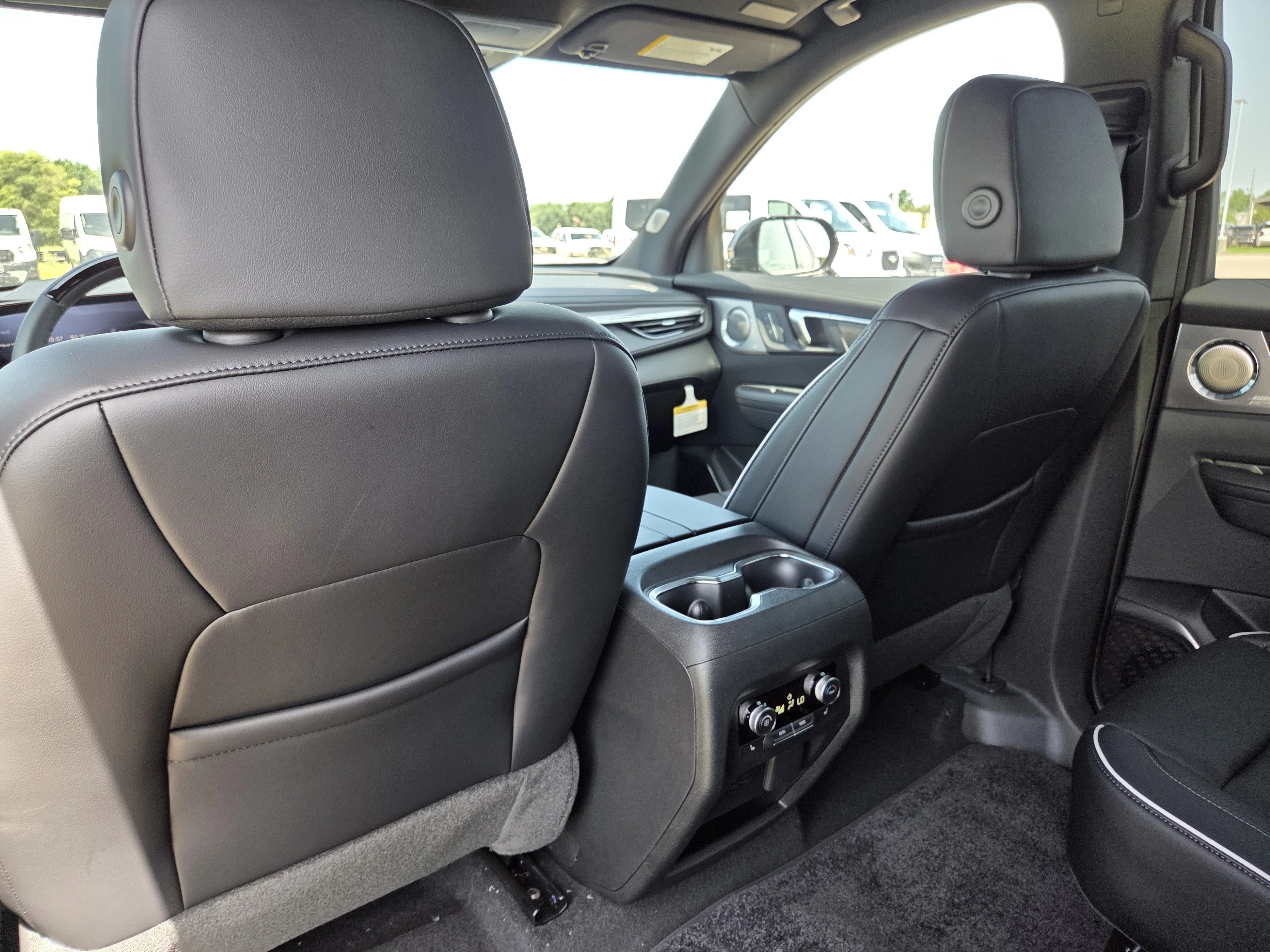 New 2026 Ebony Twilight Metallic Buick Avenir image 27