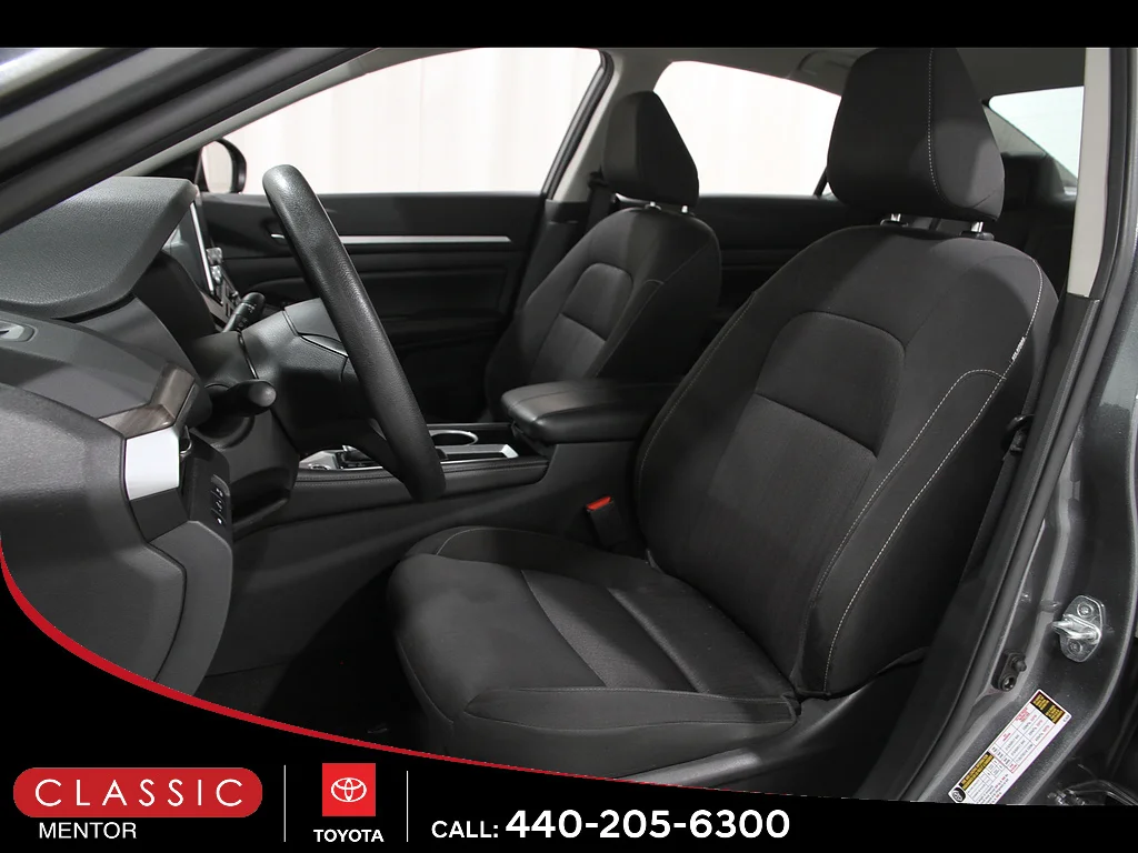 Used 2023 Gun Metallic Nissan 2.5 SV image 5