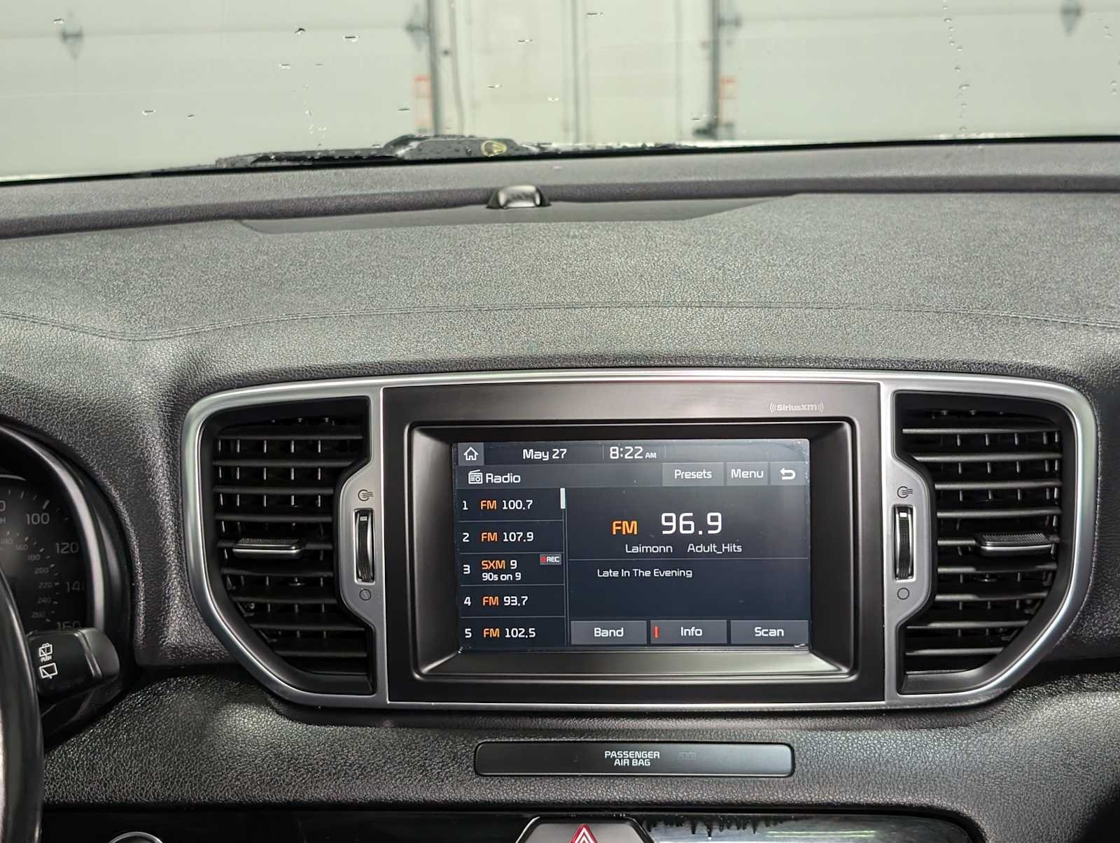 Used 2018 Snow White Pearl Kia EX image 19